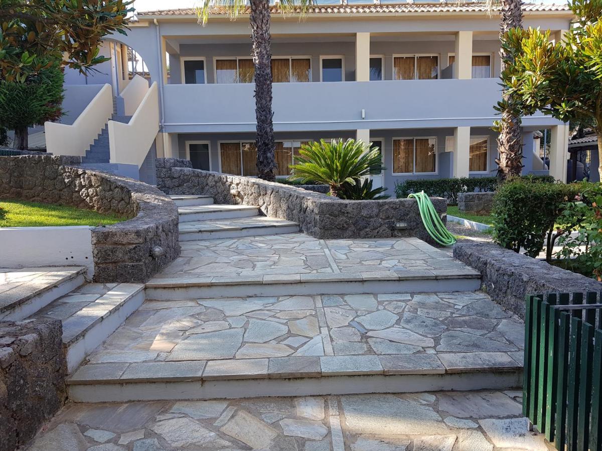 Asteraki Aparthotel Gouvia Esterno foto